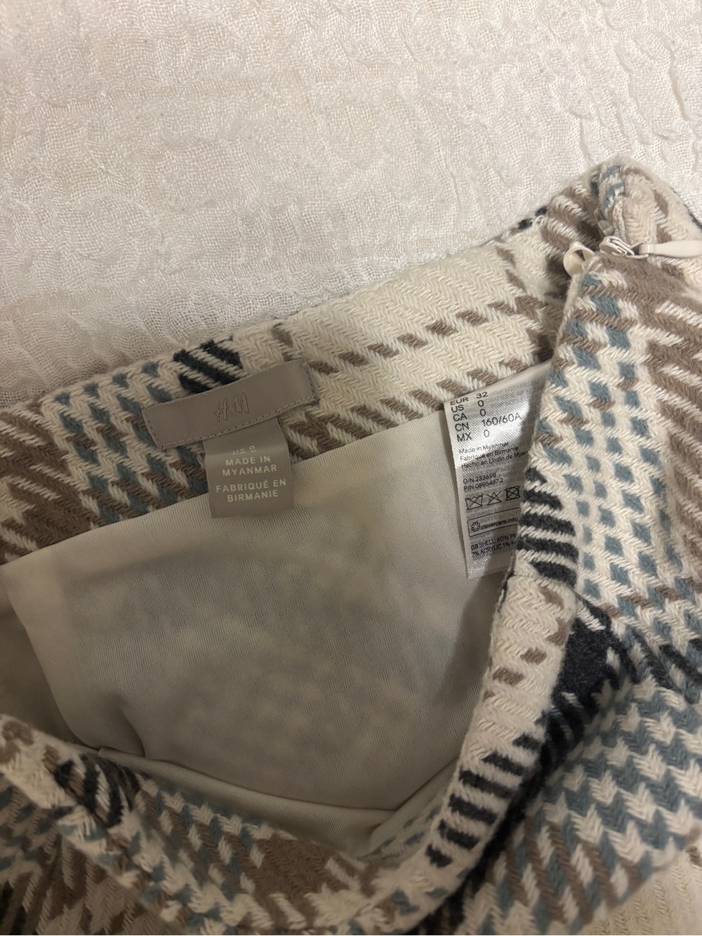 H&M Plaid Mini Skirt - Picture 2 of 3